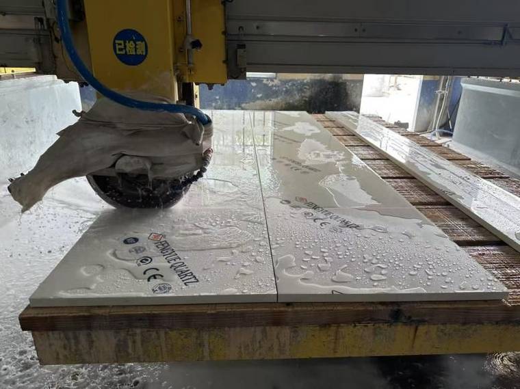 Ảnh chi tiết công đoạn Cắt liệu