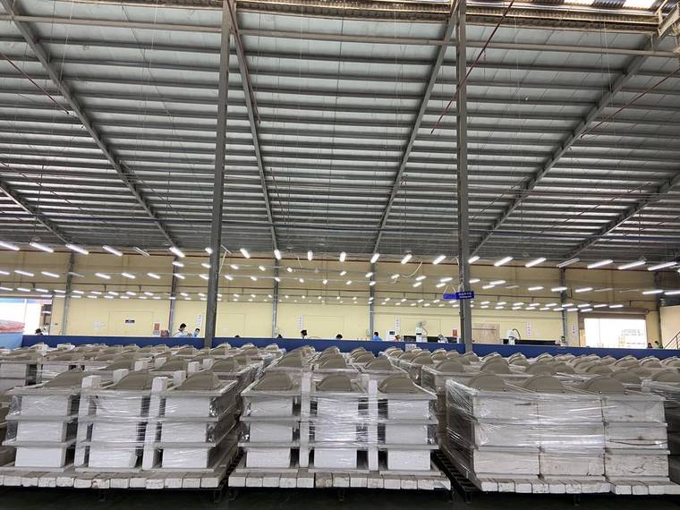 Ảnh chi tiết công đoạn Dán bồn