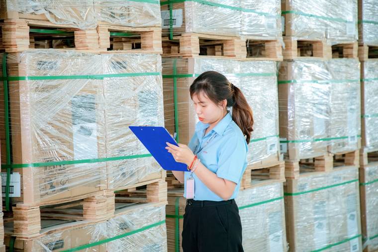 Kho thành phẩm — quy trình sản xuất Lei Xin